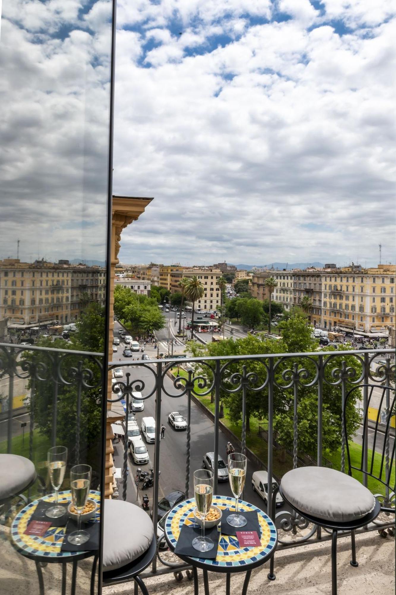 ローマ St Peter Twelve Bed & Breakfast エクステリア 写真