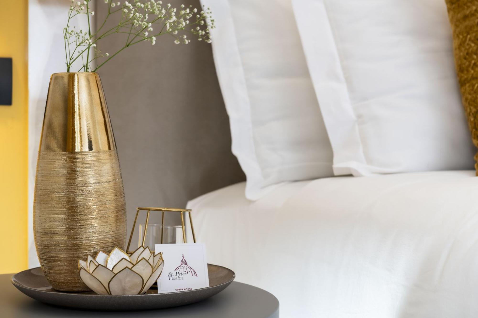 ローマ St Peter Twelve Bed & Breakfast エクステリア 写真